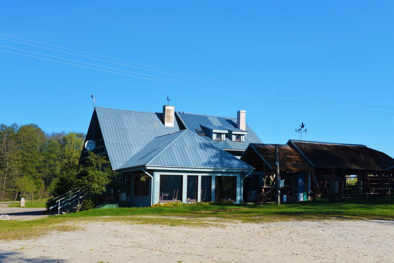 Bed and Breakfast Zuvienes Pasiure Rubikiai Exterior foto