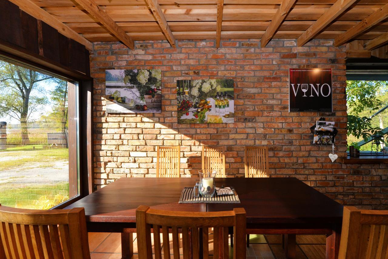 Bed and Breakfast Zuvienes Pasiure Rubikiai Exterior foto